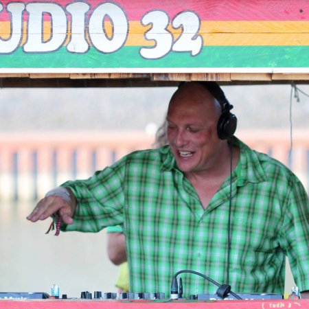 VETER AKA DJ ACTIVATOR